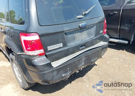 2011 Ford Escape Xlt из США, поврежденный, VIN 1FMCU9DG6BKB21924
